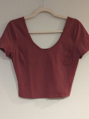 Lululemon Align Cropped V-Neck Tee